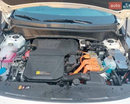 Білий Кіа Niro, об'ємом двигуна 1.58 л та пробігом 7 тис. км за 29000 $, фото 2 на Automoto.ua