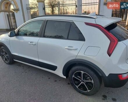 Білий Кіа Niro, об'ємом двигуна 1.58 л та пробігом 7 тис. км за 29000 $, фото 3 на Automoto.ua