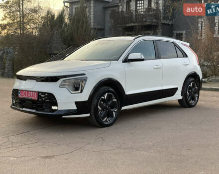 Белый Киа Niro, объемом двигателя 0 л и пробегом 9 тыс. км за 27800 $, фото 2 на Automoto.ua