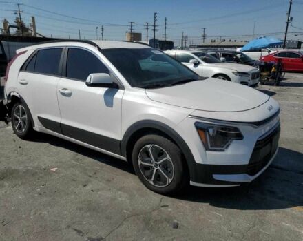 Белый Киа Niro, объемом двигателя 1.6 л и пробегом 21 тыс. км за 6900 $, фото 3 на Automoto.ua