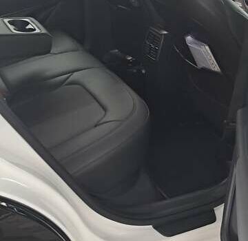 Білий Кіа Niro, об'ємом двигуна 0 л та пробігом 32 тис. км за 16500 $, фото 16 на Automoto.ua