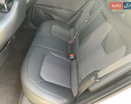Белый Киа Niro, объемом двигателя 0 л и пробегом 35 тыс. км за 24900 $, фото 26 на Automoto.ua