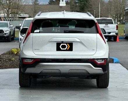 Белый Киа Niro, объемом двигателя 1.6 л и пробегом 6 тыс. км за 8800 $, фото 3 на Automoto.ua