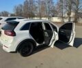 Белый Киа Niro, объемом двигателя 1.6 л и пробегом 120 тыс. км за 16000 $, фото 4 на Automoto.ua