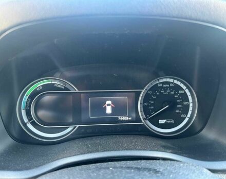 Белый Киа Niro, объемом двигателя 1.6 л и пробегом 120 тыс. км за 16000 $, фото 7 на Automoto.ua