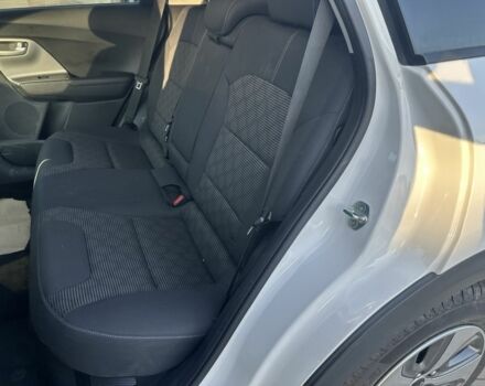 Белый Киа Niro, объемом двигателя 1.6 л и пробегом 102 тыс. км за 13800 $, фото 8 на Automoto.ua