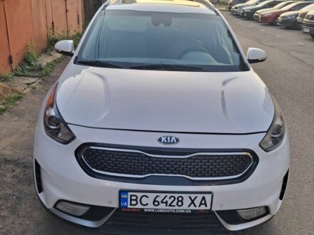Белый Киа Niro, объемом двигателя 1.6 л и пробегом 115 тыс. км за 13800 $, фото 1 на Automoto.ua