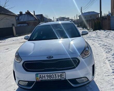 Белый Киа Niro, объемом двигателя 1.58 л и пробегом 91 тыс. км за 16100 $, фото 1 на Automoto.ua