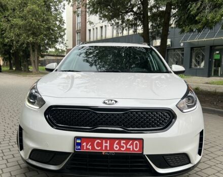 Білий Кіа Niro, об'ємом двигуна 1.6 л та пробігом 166 тис. км за 14999 $, фото 1 на Automoto.ua