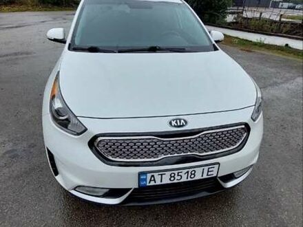 Кіа Niro 2018 у Тысменице на Automoto.ua Білий Кіа Niro, об'ємом двигуна 1.58 л та пробігом 182 тис. км за 19200 $, фото 1 на Automoto.ua