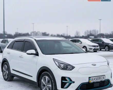 Белый Киа Niro, объемом двигателя 0 л и пробегом 140 тыс. км за 17800 $, фото 1 на Automoto.ua