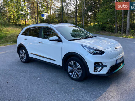 Кіа Niro 2019 у Києві на Automoto.ua Білий Кіа Niro, об'ємом двигуна 0 л та пробігом 164 тис. км за 13500 $, фото 1 на Automoto.ua