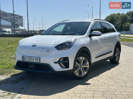 Белый Киа Niro, объемом двигателя 0 л и пробегом 72 тыс. км за 18500 $, фото 1 на Automoto.ua
