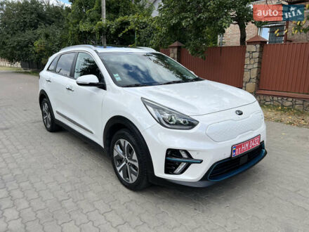 Білий Кіа Niro, об'ємом двигуна 0 л та пробігом 144 тис. км за 17800 $, фото 1 на Automoto.ua
