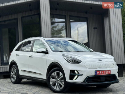 Білий Кіа Niro, об'ємом двигуна 0 л та пробігом 150 тис. км за 16999 $, фото 1 на Automoto.ua