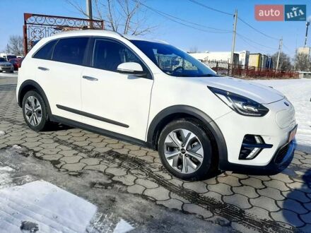 Киа Niro 2019 в Днепре (Днепропетровске) на Automoto.ua Белый Киа Niro, объемом двигателя 0 л и пробегом 115 тыс. км за 17200 $, фото 1 на Automoto.ua