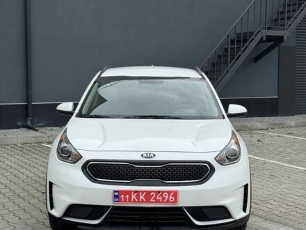 Белый Киа Niro, объемом двигателя 1.6 л и пробегом 320 тыс. км за 12400 $, фото 1 на Automoto.ua