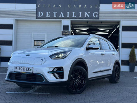 Киа Niro 2020 в Киеве на Automoto.ua Белый Киа Niro, объемом двигателя 0 л и пробегом 151 тыс. км за 19600 $, фото 1 на Automoto.ua