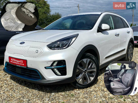 Киа Niro 2020 в Львове на Automoto.ua Белый Киа Niro, объемом двигателя 0 л и пробегом 94 тыс. км за 21500 $, фото 1 на Automoto.ua