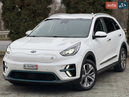 Білий Кіа Niro, об'ємом двигуна 0 л та пробігом 141 тис. км за 19499 $, фото 1 на Automoto.ua
