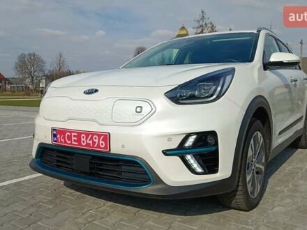 Киа Niro 2020 в Львове на Automoto.ua Белый Киа Niro, объемом двигателя 0 л и пробегом 114 тыс. км за 19500 $, фото 1 на Automoto.ua