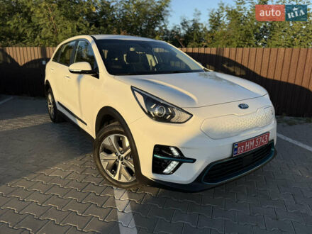 Білий Кіа Niro, об'ємом двигуна 0 л та пробігом 169 тис. км за 18200 $, фото 1 на Automoto.ua