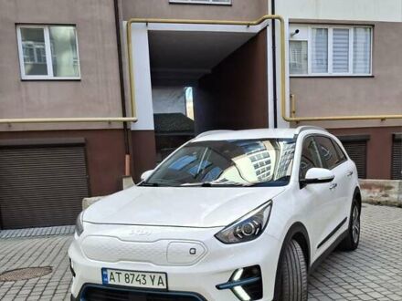 Белый Киа Niro, объемом двигателя 0 л и пробегом 130 тыс. км за 19300 $, фото 1 на Automoto.ua