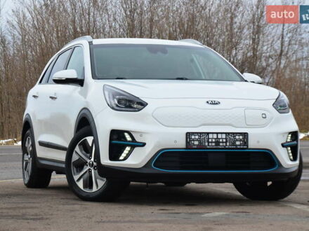 Белый Киа Niro, объемом двигателя 0 л и пробегом 73 тыс. км за 19548 $, фото 1 на Automoto.ua