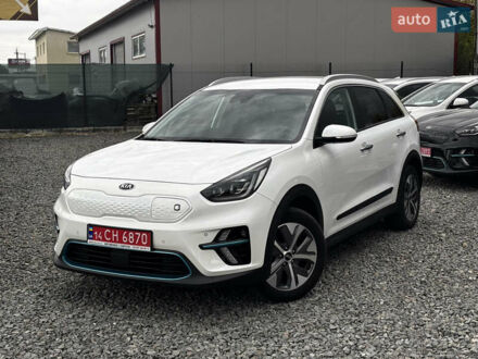 Киа Niro 2021 в Львове на Automoto.ua Белый Киа Niro, объемом двигателя 0 л и пробегом 48 тыс. км за 24350 $, фото 1 на Automoto.ua