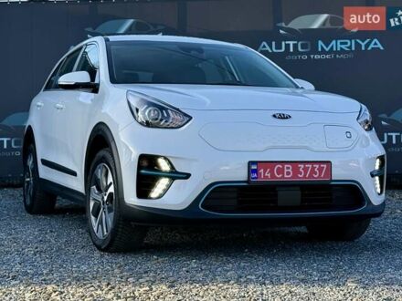 Киа Niro 2021 в Самборе на Automoto.ua Белый Киа Niro, объемом двигателя 0 л и пробегом 22 тыс. км за 17300 $, фото 1 на Automoto.ua