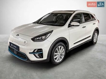 Белый Киа Niro, объемом двигателя 0 л и пробегом 129 тыс. км за 20032 $, фото 1 на Automoto.ua