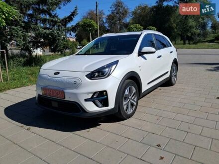 Белый Киа Niro, объемом двигателя 0 л и пробегом 60 тыс. км за 22550 $, фото 1 на Automoto.ua