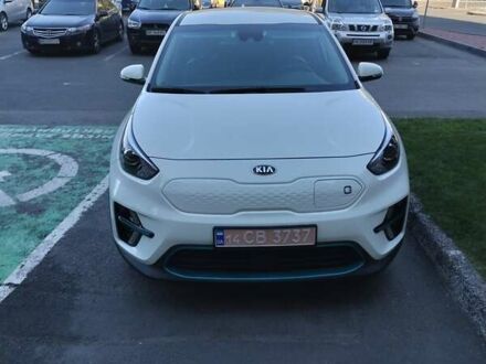 Білий Кіа Niro, об'ємом двигуна 0 л та пробігом 28 тис. км за 19999 $, фото 1 на Automoto.ua
