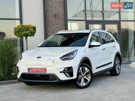 Белый Киа Niro, объемом двигателя 0 л и пробегом 111 тыс. км за 19300 $, фото 1 на Automoto.ua