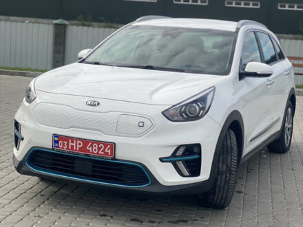 Белый Киа Niro, объемом двигателя 0 л и пробегом 120 тыс. км за 17700 $, фото 1 на Automoto.ua