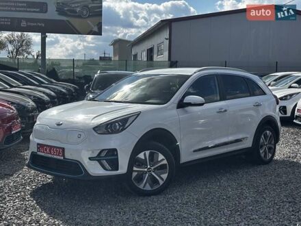 Киа Niro 2021 в Львове на Automoto.ua Белый Киа Niro, объемом двигателя 0 л и пробегом 53 тыс. км за 19999 $, фото 1 на Automoto.ua