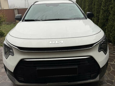 Білий Кіа Niro, об'ємом двигуна 1.58 л та пробігом 40 тис. км за 35000 $, фото 1 на Automoto.ua