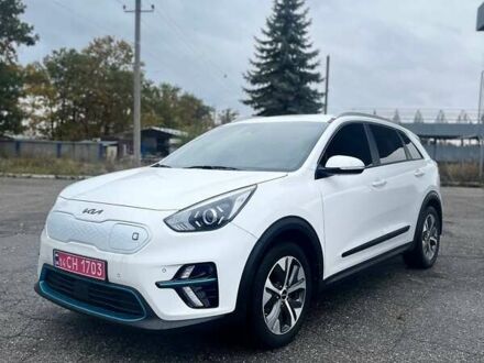 Кіа Niro 2022 у Кропивницькому (Кіровограді) на Automoto.ua Білий Кіа Niro, об'ємом двигуна 0 л та пробігом 68 тис. км за 20600 $, фото 1 на Automoto.ua