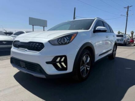 Киа Niro 2022 в Львове на Automoto.ua Белый Киа Niro, объемом двигателя 1.6 л и пробегом 28 тыс. км за 13000 $, фото 1 на Automoto.ua