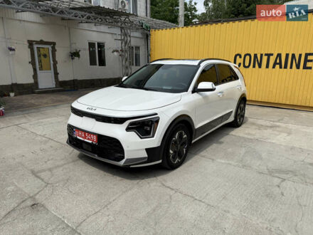 Кіа Niro 2023 у Умани на Automoto.ua Білий Кіа Niro, об'ємом двигуна 0 л та пробігом 59 тис. км за 24850 $, фото 1 на Automoto.ua