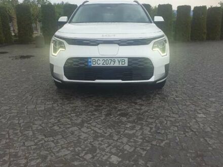 Кіа Niro 2023 у Жовкві на Automoto.ua Білий Кіа Niro, об'ємом двигуна 0 л та пробігом 31 тис. км за 23500 $, фото 1 на Automoto.ua
