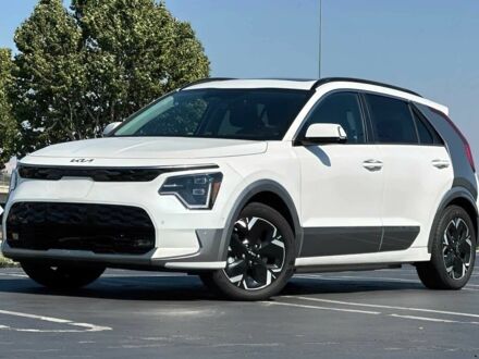 Киа Niro 2023 в Кропивницком (Кировограде) на Automoto.ua Белый Киа Niro, объемом двигателя 0 л и пробегом 13 тыс. км за 18000 $, фото 1 на Automoto.ua