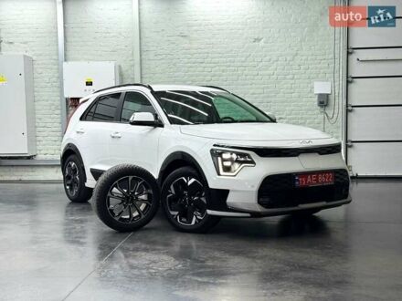 Киа Niro 2023 в Луцке на Automoto.ua Белый Киа Niro, объемом двигателя 0 л и пробегом 44 тыс. км за 31014 $, фото 1 на Automoto.ua