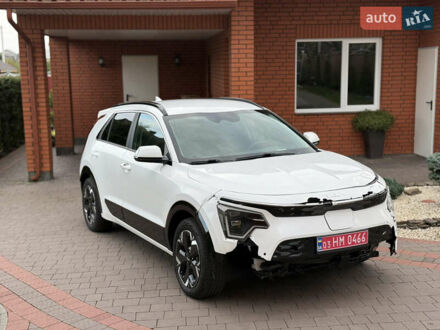 Киа Niro 2024 в Луцке на Automoto.ua Белый Киа Niro, объемом двигателя 0 л и пробегом 32 тыс. км за 16600 $, фото 1 на Automoto.ua