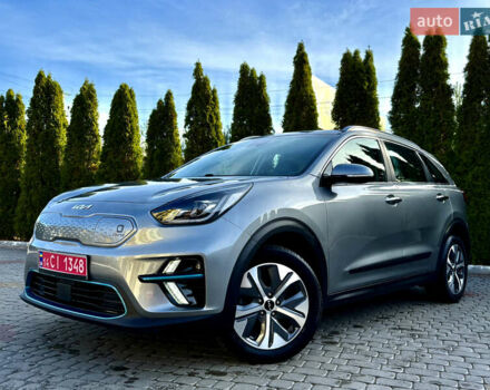 Бежевий Кіа Niro, об'ємом двигуна 0 л та пробігом 98 тис. км за 19999 $, фото 5 на Automoto.ua