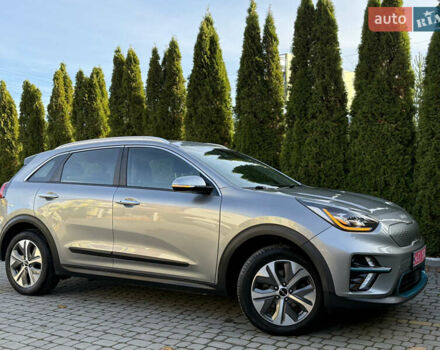 Бежевий Кіа Niro, об'ємом двигуна 0 л та пробігом 98 тис. км за 19999 $, фото 13 на Automoto.ua