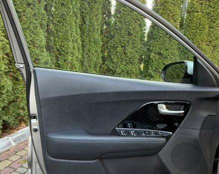 Бежевий Кіа Niro, об'ємом двигуна 0 л та пробігом 98 тис. км за 19999 $, фото 35 на Automoto.ua