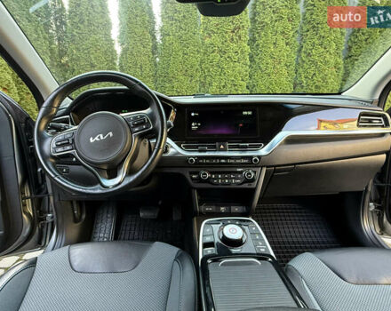 Бежевий Кіа Niro, об'ємом двигуна 0 л та пробігом 98 тис. км за 19999 $, фото 35 на Automoto.ua