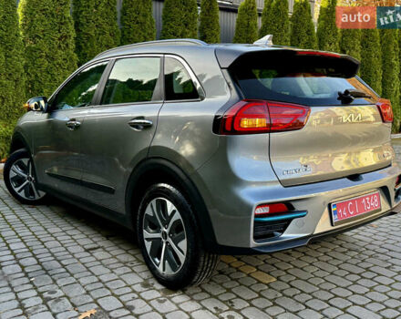 Бежевий Кіа Niro, об'ємом двигуна 0 л та пробігом 98 тис. км за 19999 $, фото 23 на Automoto.ua