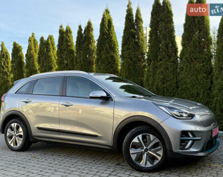 Бежевий Кіа Niro, об'ємом двигуна 0 л та пробігом 98 тис. км за 19999 $, фото 9 на Automoto.ua